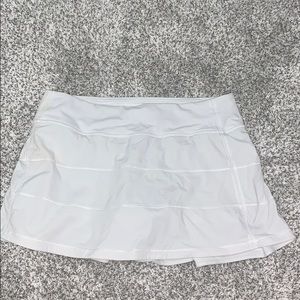 White size 6 lululemon skirt